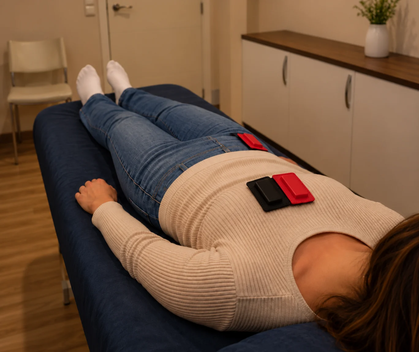 Sesión de par biomagnético con imanes sobre la ropa
